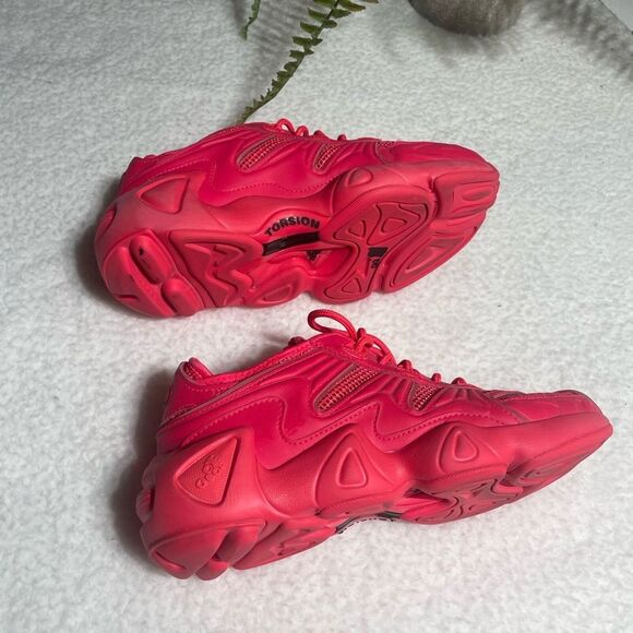 Adidas FYW S97 Life  Shock Sneakers Red‎ (female)(male) Size 7 - Picture 4 of 14